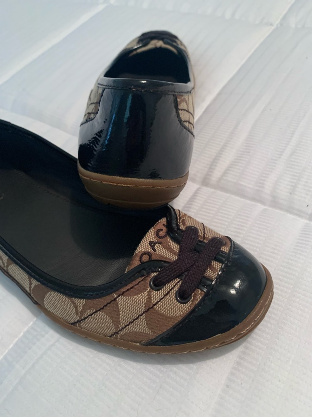 Classic Coach Ballet Flats in Brown Print - Black Leather Patent Accents Size 9 - Picture 9 of 11